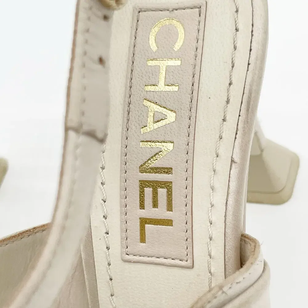 CHANEL 2023 beige